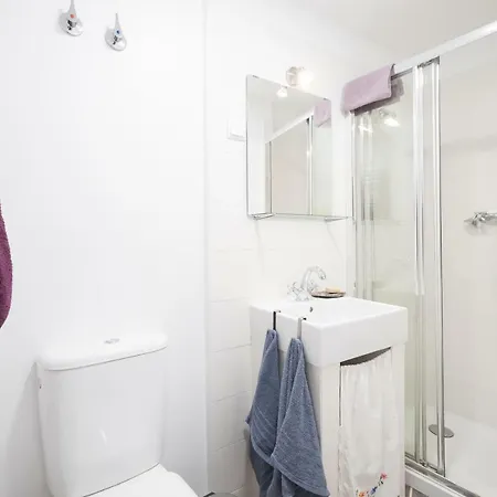 Little For Two-alfama リスボン